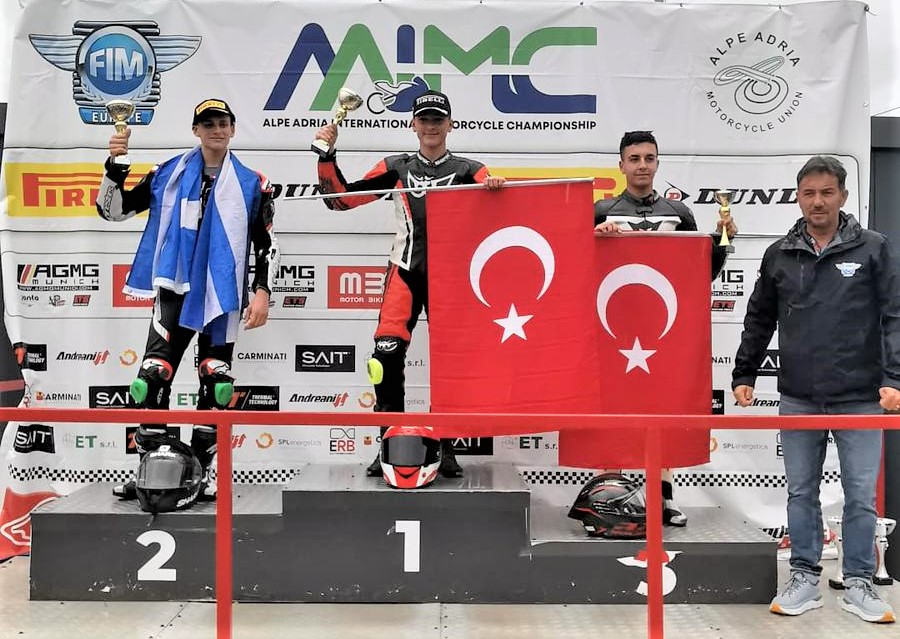 Sporcularımız Hırvatistan'da Kürsüyü Bırakmadı
